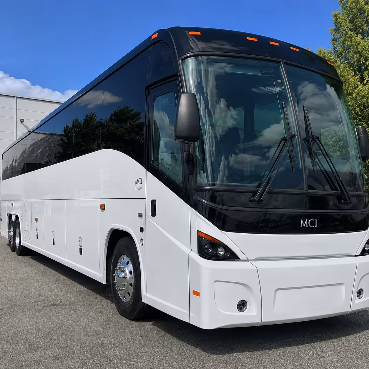 corporate airport transportation for woodbridge business teams