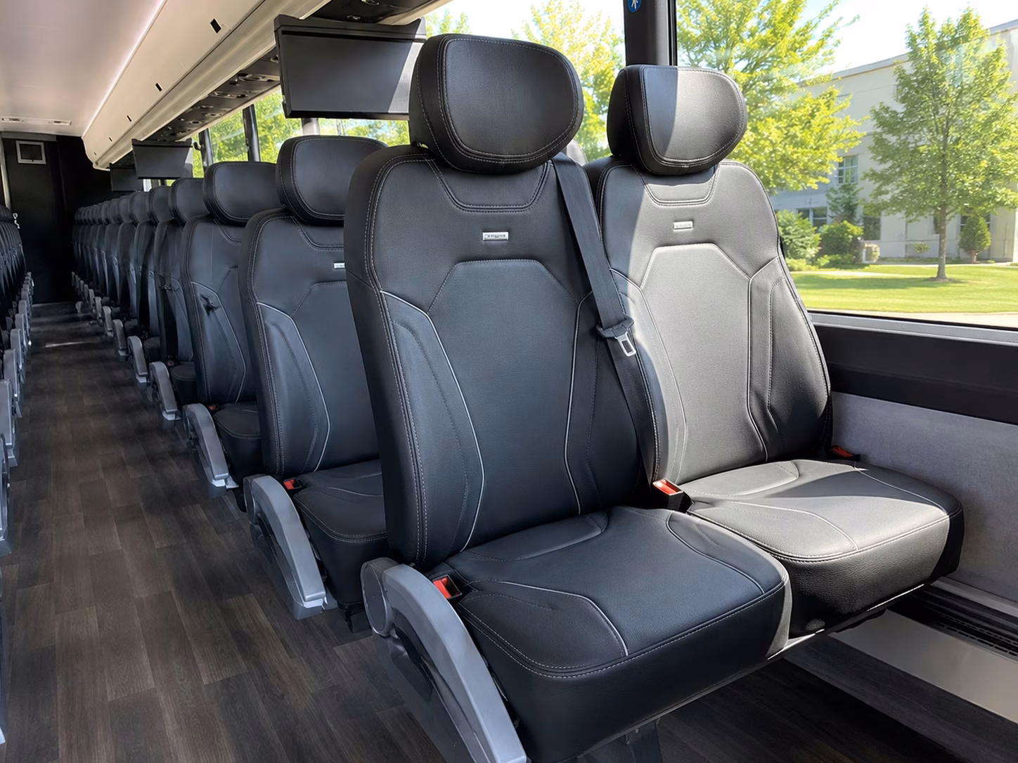 how the type of bus you choose changes charter bus prices in woodbridge new jersey