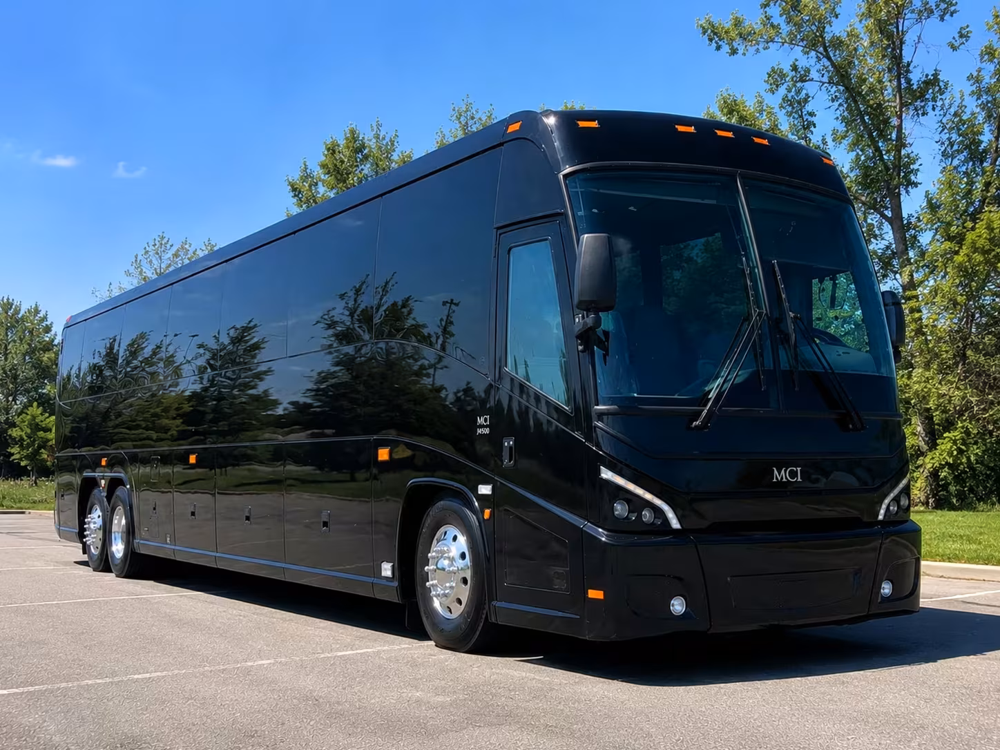 woodbridge charter bus rental exterior