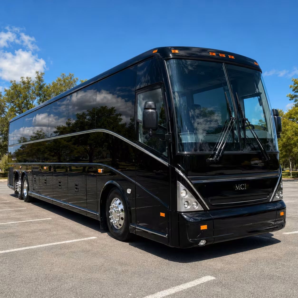 woodbridge employee shuttle buses for daily commutes