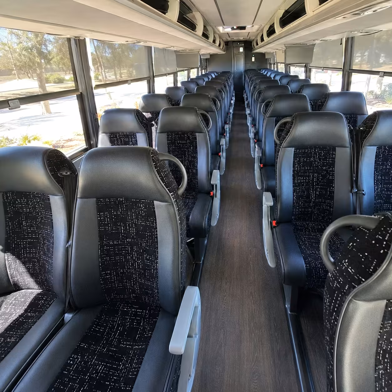woodbridge prom charter buses and minibuses for large groups